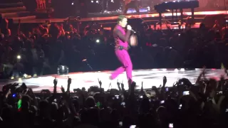 Take That - Hold Up a Light (clip - B stage) O2 13 June 2015