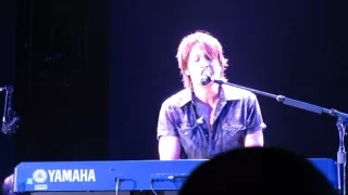 Keith Urban - "Thank You" 10/08/09