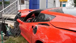 На ул. Металлургов 18-летний юноша на Chevrolet Corvette протаранил ломбард