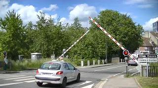 Spoorwegovergang Beauvais (F) // Railroad crossing // Passage à niveau