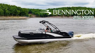 LX Bennington Model is perfect for your family's on the water fun!