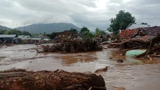 Nearly 100 dead in Indonesia, East Timor floods, dozens missing