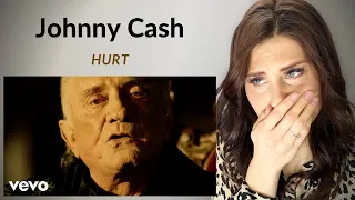 Stage Presence coach reacts to Johnny Cash 'Hurt'