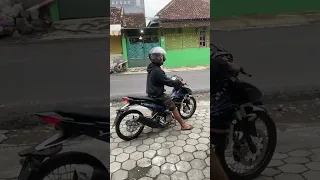 Suara Mx Maul 350cc Sengkuni pake knalpot Standart Bobok mirip motor SE.