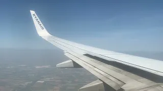 Ryanair Boeing 737-800 landing in Milan Bergamo (FR8845)