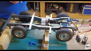 1/6 scale model -Armortek Series 1 Land rover(Vid 06) Install the gearbox and test the drive system