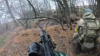 Close Trench Combat Russian Soldier SURRENDER (Ukraine/Russia War)