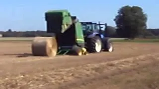 JohnDeere 582 - straw baling 2011