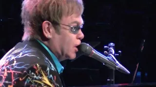 Elton John "Philadelphia Freedom" Live in Moscow