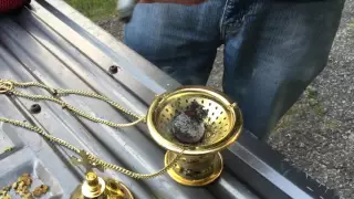 How to prepare and use a hanging incense burner (censor) with frankincense