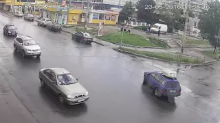 ДТП на перекрестке ул. Гвардейцев-Широнинцев - ул. Бучмы (23-05-2016)