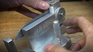 Knife grinding Jig from a broken knife and trash.