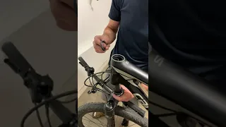 2019 Cannondale Scalpel Si Headset Removal & Replacement (Part 1 of 2)