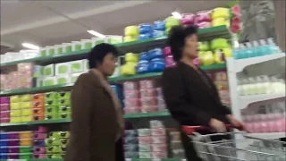 Супермаркет и магазины Товары в Пхеньяне Северная Корея Торговый центр в КНДР Обзор