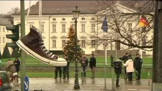 Shoe-in in front of German president's office