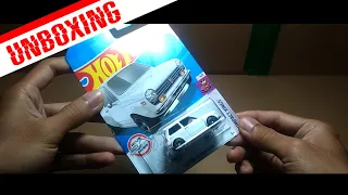 Unboxing Hot Wheels Custom 1970 Honda N600 | DiecastVlog