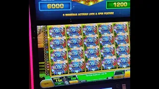 Screen Full of Bonus Symbols Triggers the Free Spins – Hold Your Horses Slot Machine