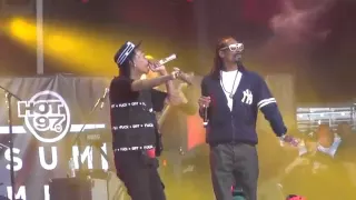 Wiz Khalifa brings out Snoop Dogg