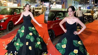 Urfi Javed Turns Into A MAGICIAN: Dons A Magical Leafy Outfit!