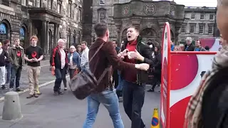 Man Gets His Wallet Back From a Pickpocket at the Edinburgh Fringe