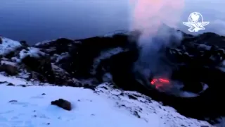 Alpinistas graban video del cráter del Popo en erupción