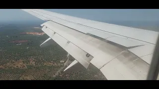 Atterraggio aereo all'aeroporto di Bari