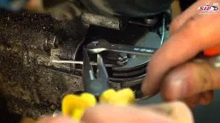 Adjusting the gear cables - Vespa Tutorial