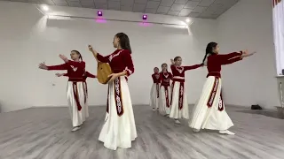Танцевальный коллектив "Калипсо" - танец "Домбра"