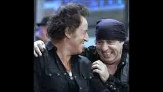 BRUCE SPRINGSTEEN ''ROSALITA (COME OUT TONIGHT)'' VIDEO
