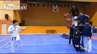 Best Karate video ever, Helicopter Kick!