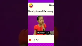 small girl singing a china song😂😁😂#subscribe #viral #trending#indian #like#famousshorts #funnyshorts