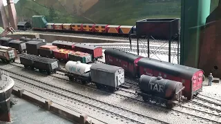 Troublesome Trucks singing Pop Goes The Diesel