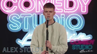 Wahrheit sagen in der Beziehung - Alex Stoldt | Comedy Studio Berlin