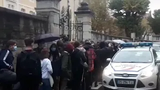 Covid-19 : Mobilisation devant le lycée Louis Pasteur à Besançon