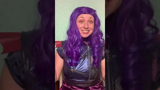 The time I let kids believe that I was Dove Cameron #dovecameron #descendants #shorts