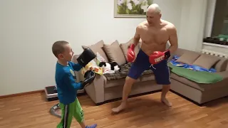 бокс деда с внуком