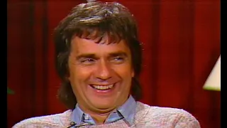 Rewind: Dudley Moore 1981 interview on "10," Bo Derek, "Arthur," being short, trademark laugh, etc