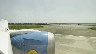 Uzbekistan Airways Boeing 787-8 stunning take off from New York JFK. JFK-TAS