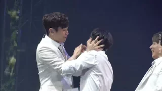 180325 신화 20주년 팬파티 ALL YOUR DREAMS :: 종이 옮기기 게임