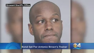 Bond Set For NFL's Antonio Brown's Trainer Glen Holt Who Is Charged With Burglary With Battery