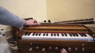 How to use air stops and drones Indian harmonium by Kirtan Yoga World