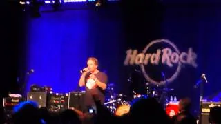 EDDIE TRUNK talks to the crowd at his 30th Anniversary HARD ROCK CAFE NYC 2013