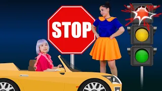 Red Light, Green Light & Traffic Safety Song | Kids Funny Songs