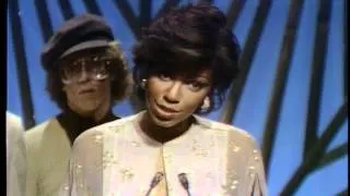 Natalie Cole Wins Favorite Female Soul Artist - AMA 1978