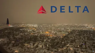 Delta Air Lines (SkyWest) CRJ-900 Night Landing at Chicago O'Hare in a Heavy Snow Storm