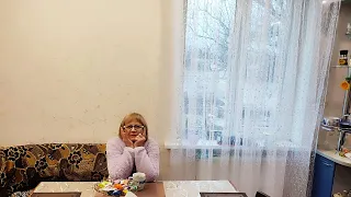 Мій день на пенсії. Віка балує Фенді. Життя на пенсії. Україна.
