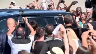 Celine Dion Fans Welcome Her At The Videotron Centre In Quebec (20/8/2016)