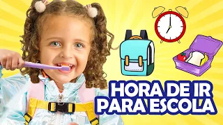 Está na hora de ir pra Escola ♫ Música Infantil por Bella Lisa Show - Put on your Shoes Song