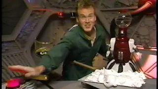 MST3K-Broadcast Editions: 515-The Wild World of Batwoman 11/13/1993