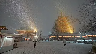 Snowy Tokyo Asakusa at night・4K HDR